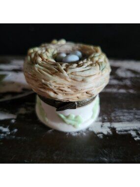 Vtg 1999 Birds Nest Porcelain Trinket Box By M. Bastin "Love Begins With Mother"